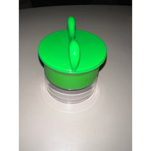 NWOT | OXO | Green Handheld Spiral Cutter “Spiralizer” for Vegetable Noodles - Picture 6 of 7